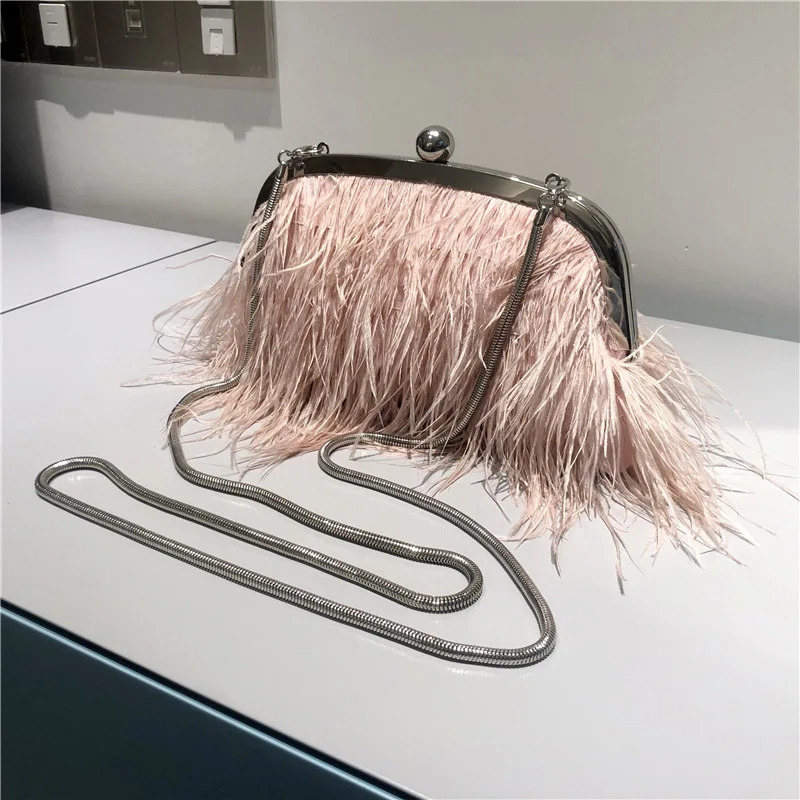 2023 Fashion Womens Bag Ostrich Fur Feather Tassel Evening Bags Ladies Day Clutches Party Wedding Purses Chain Handbag 241011Z