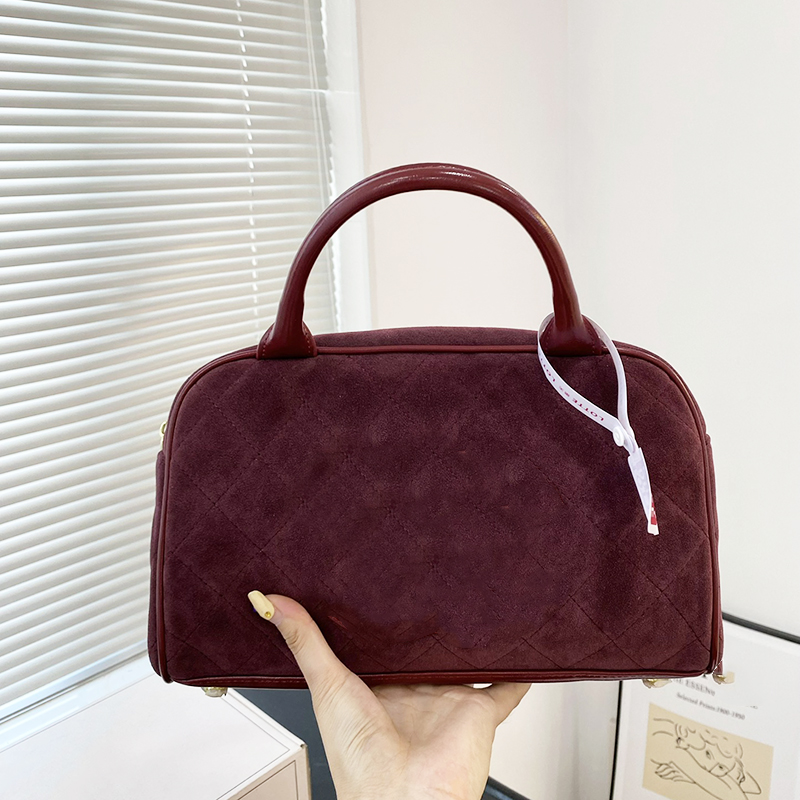 Luxury Womens Handbag 30cm Large Capacity Shopping Bag Leather Elk hide Solid Color Caviar Bag Zipper Seal Brand Designer Underarm Outside Leisure Travel Bags Purse