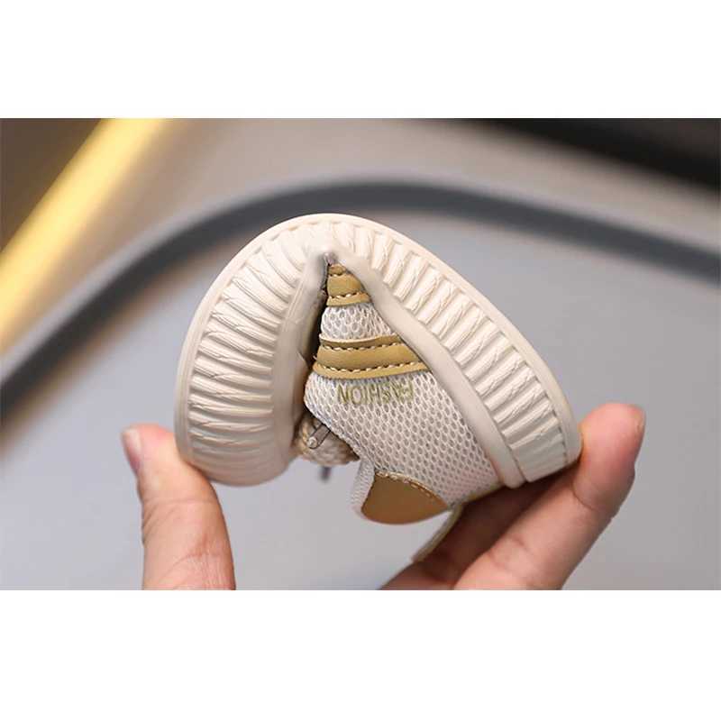 Spring and autumn childrens sports shoes boys and girls childrens casual shoes flat bottomed baby shoes fashionable breathable soft sports running M24