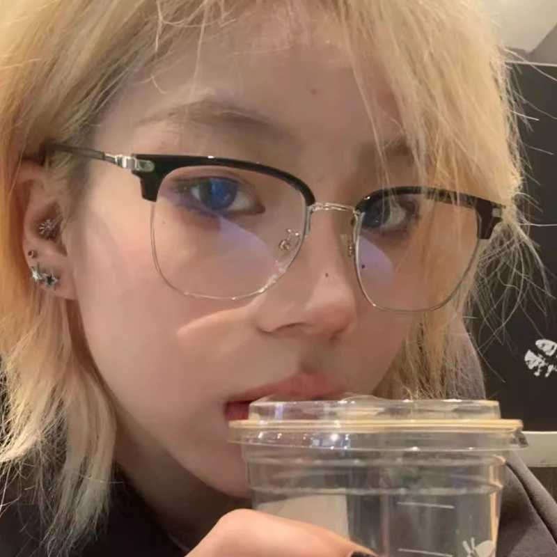 Fashion Classic Sem… - image