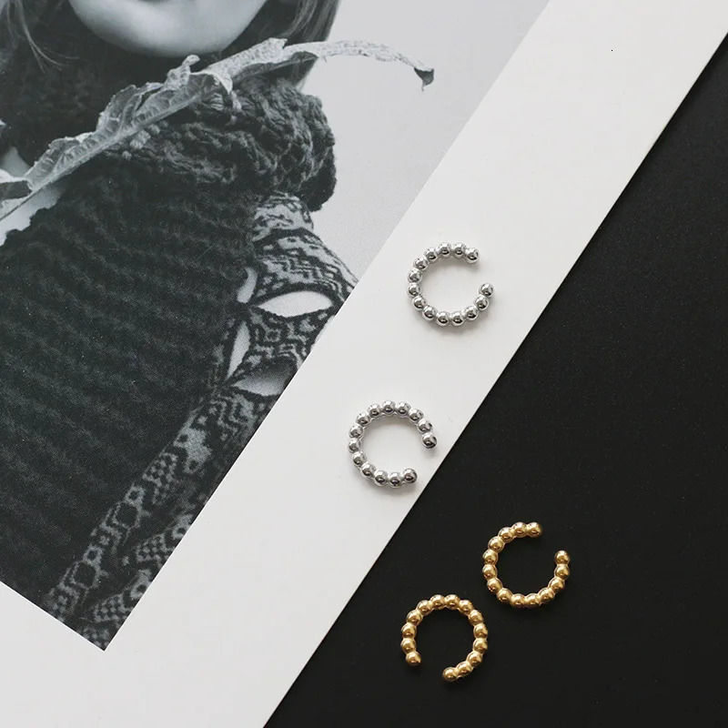 Ins Retro Stainless Steel Waterproof Beaded Cuffs Metal Texture Earbone Clip Non Perforated Clip Female Wholesale Earrings 241009 - view 3