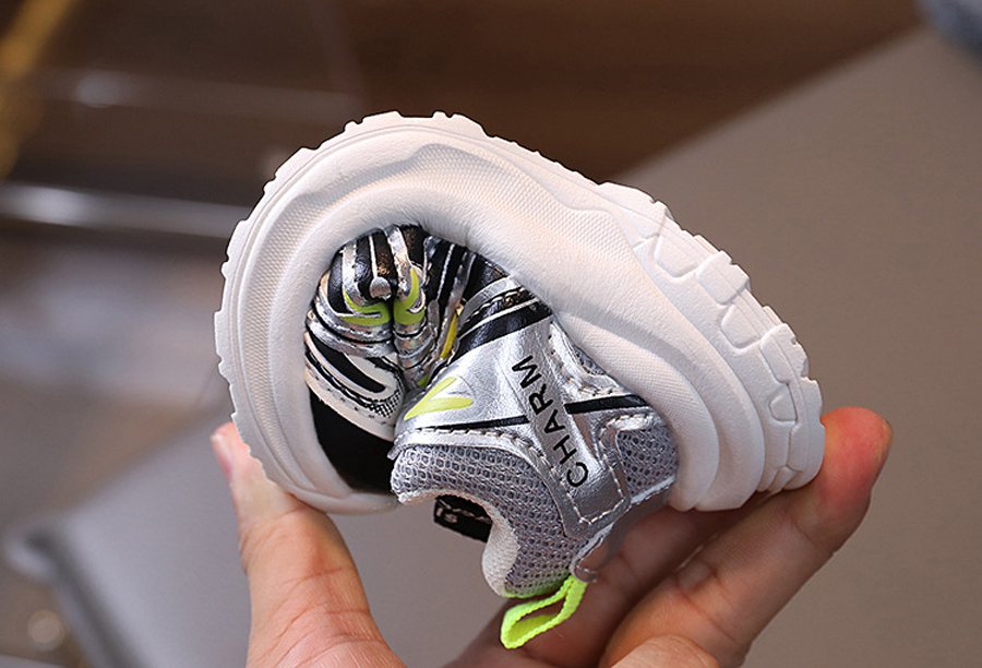 Kids Rotating Lace Shoes 2024 Autumn Winter School Shoes Boys Fashion Designer Sports Shoes Cutefeet Girls Tennis Toddler Sneakers for Children Sizes 