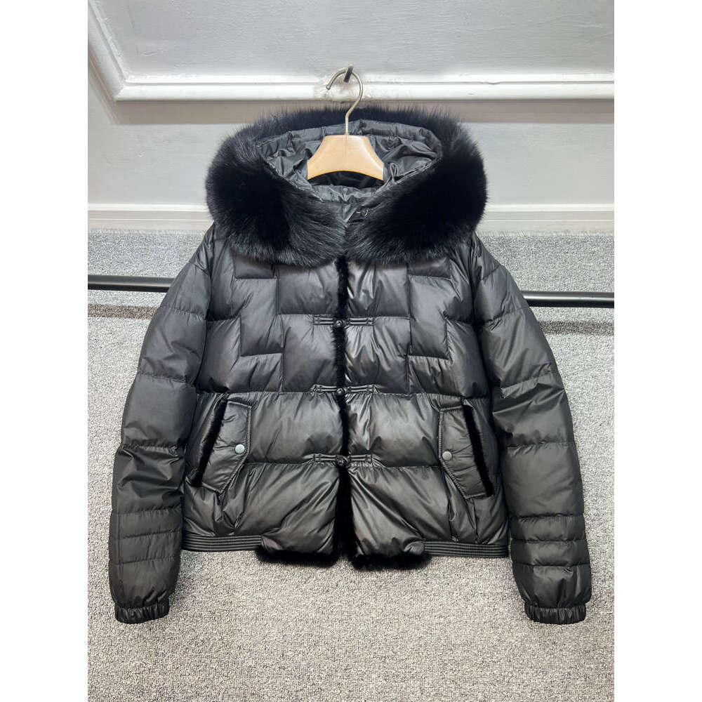 2024 New Winter Real Natural Fox Fur Collar Loose Mink Hooded Puffer Coat Women Warm Disc Buckle 90 White Duck Down Short Jacket