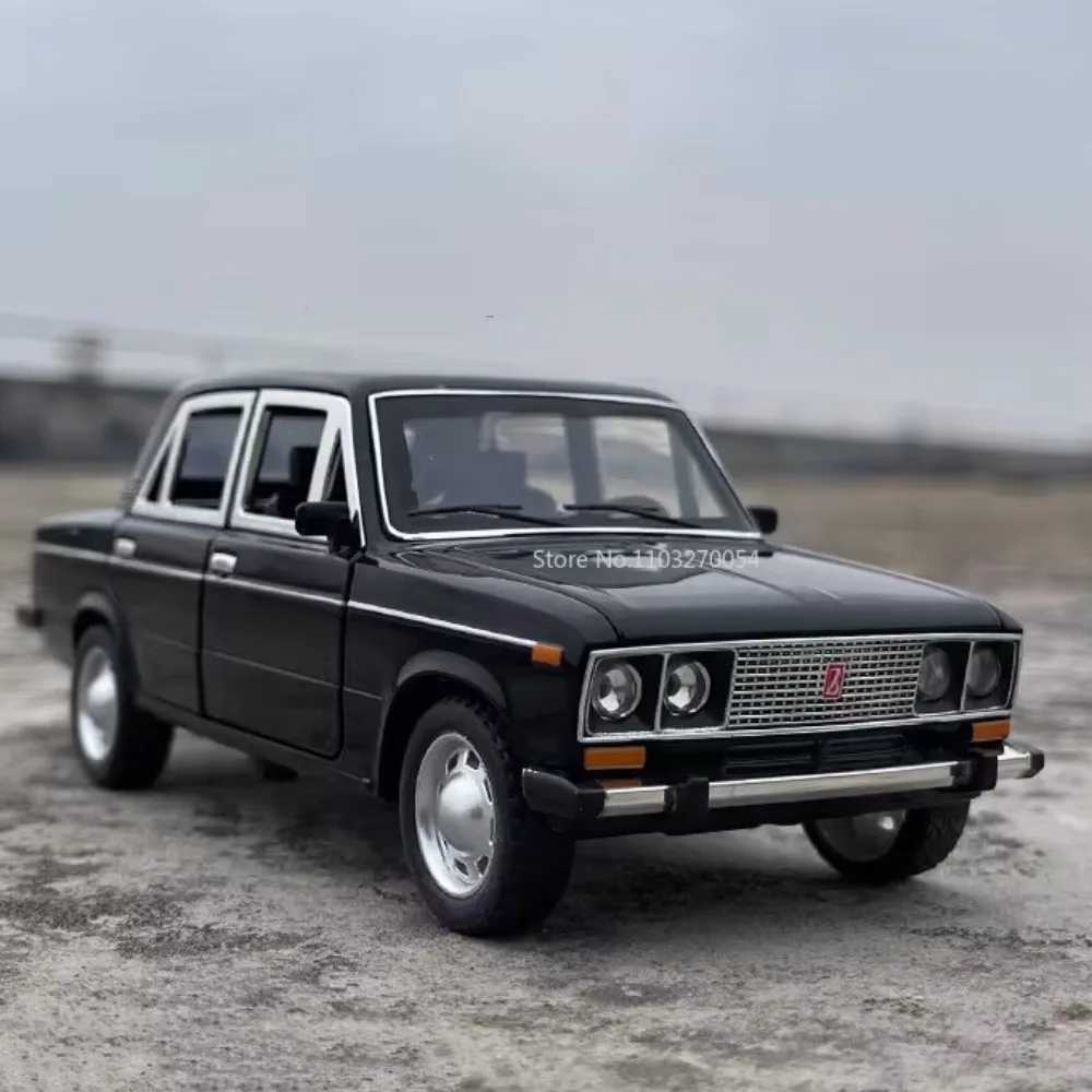 1/24 LADA 2106 Die cast Alloy Car Model Toy Metal Body Door Can Open Toy Car Pulling Backlight Rubber Tire Car Boy Gift CL241016