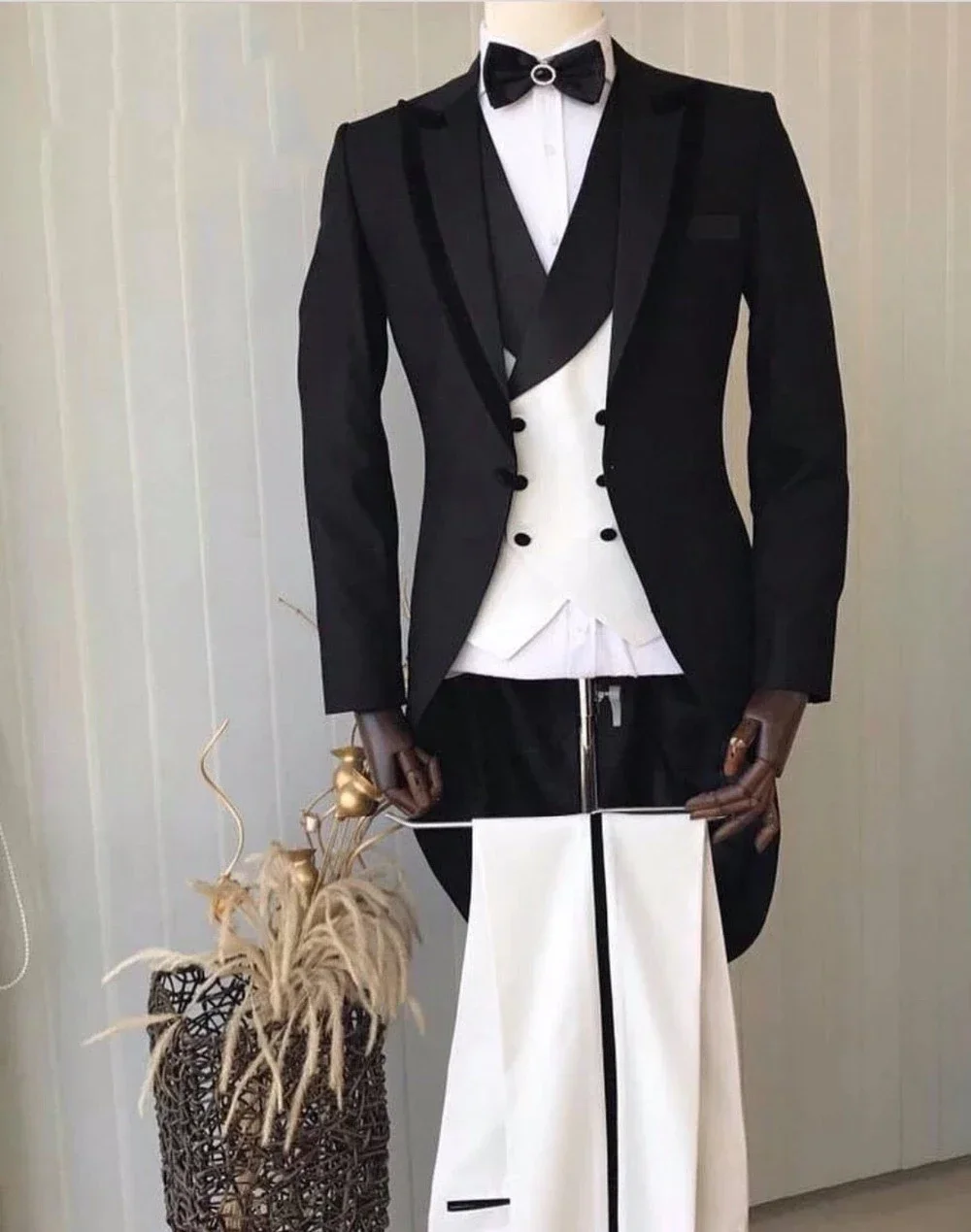 Slim Fit Men's Wedding Groom Suits Custom Made 3 Pieces Tailcoat Tuxedo for Prom Dinner Party Bridegroom 2024 Custom Made