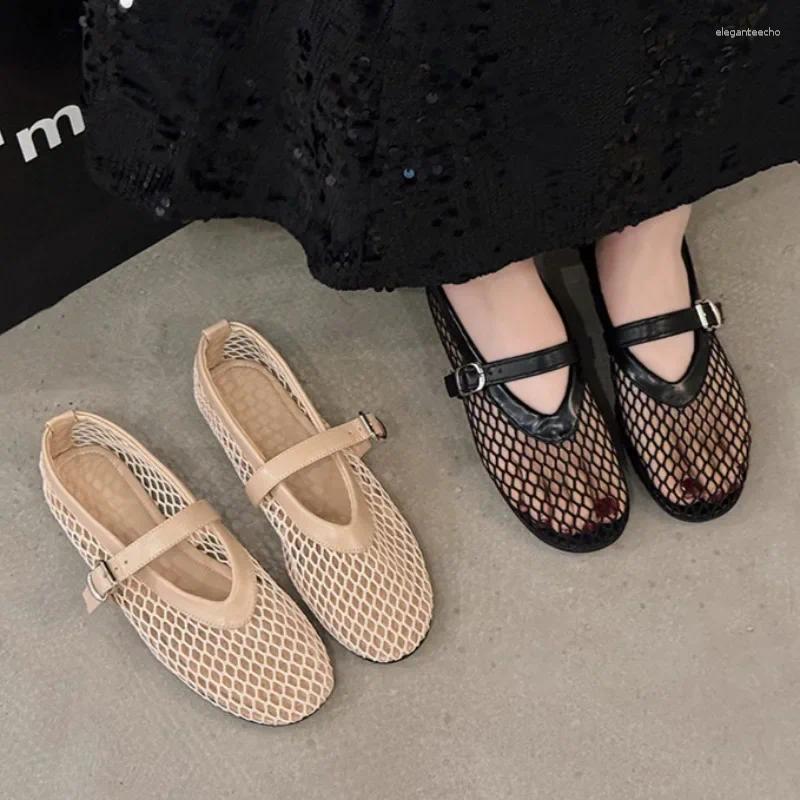 2025 S Fashion Designer Sandals Summer Mesh Hollow Women Free Shipping Flat Shallow Loafers Beach Walking Shoes Sandals For Comfort Retro