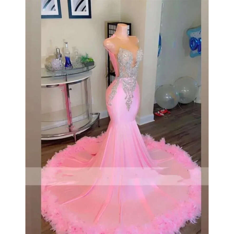 Pink Mermaid Sweety Feathers Prom Dresses 2024 For Black Girls Sheer Mesh Sliver Crystal Beaded Evening Gowns Sexy Sparkly Robe De Bal Bc18477