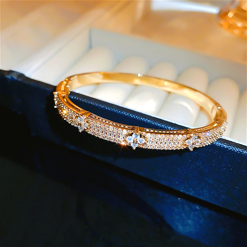 Designer Luxury Bracelet Classic Bracelet Designer for Women Cuff Bangle Cuff Jewelry Woman Party Gift