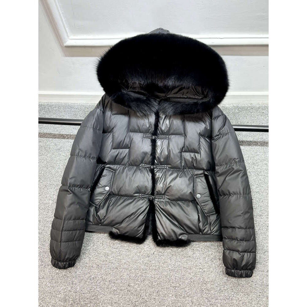 2024 New Winter Real Natural Fox Fur Collar Loose Mink Hooded Puffer Coat Women Warm Disc Buckle 90 White Duck Down Short Jacket