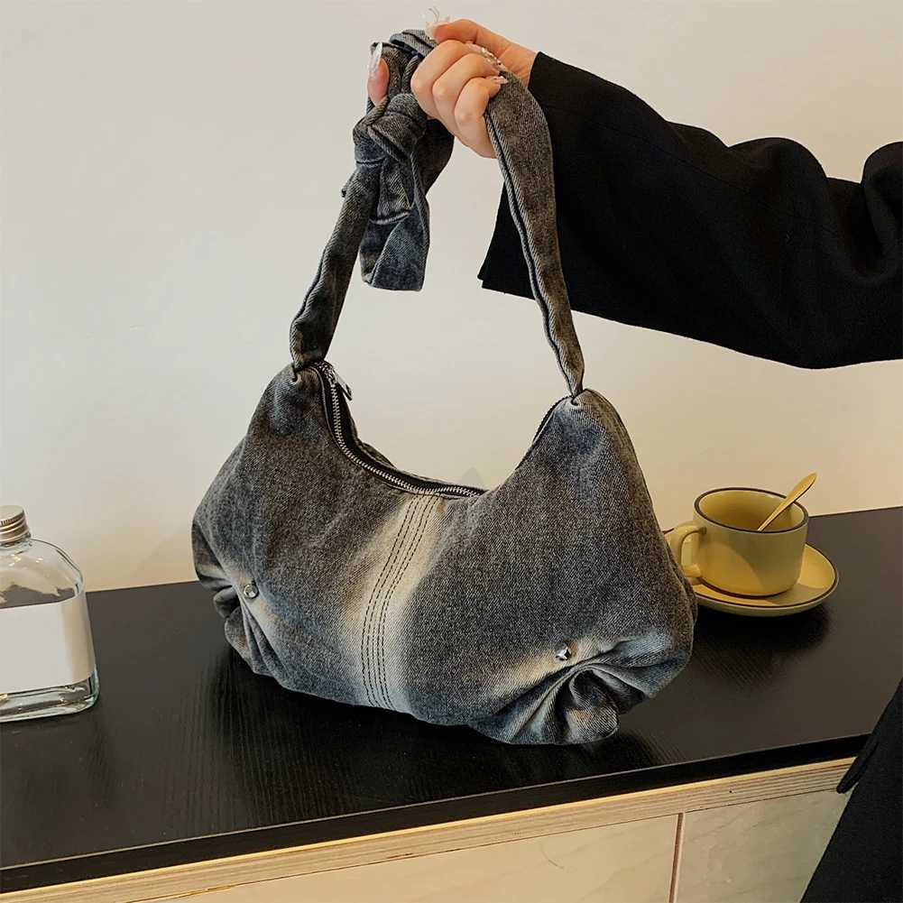 Denim Pleated Shoulder Bag Ladies Large Capacity Crescent Knotted Strap Handbag Zipper Hobo for Commuting Travel 241016