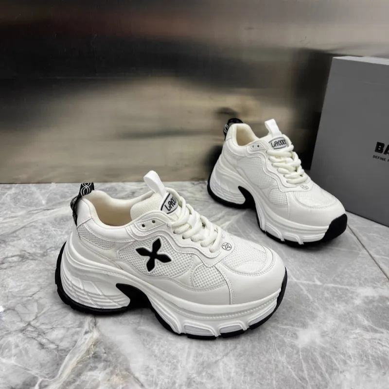 All-Match Mesh Designer Shoes Women's Spring 2024 Round Toe Platform Sole Heightened Casual Shoes Jogging Breathable Sneakers
