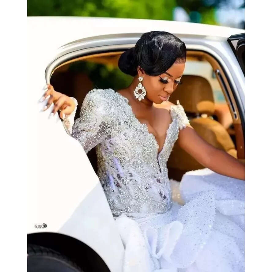 Arabic Aso Size Plus Ebi Urious Mermaid Lace Wedding Dress Beaded Crystals Long Sleeve Sequined Sparkly Bridal Dresses Gowns 2023 es
