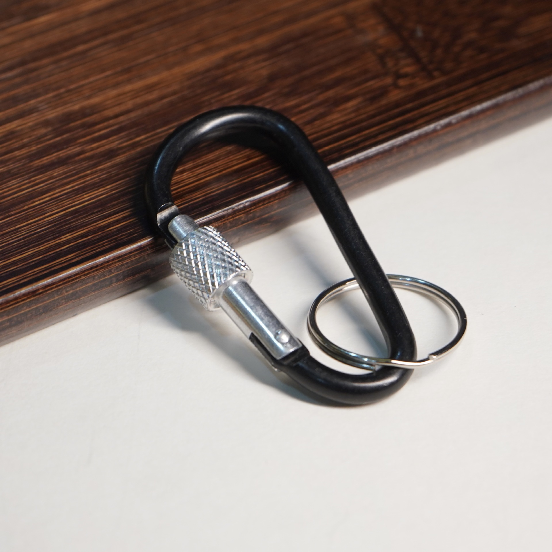 Secure D Type Lock Carabiner with Key Ring - Versatile Hook for Mountaineering Gear and Power Banks