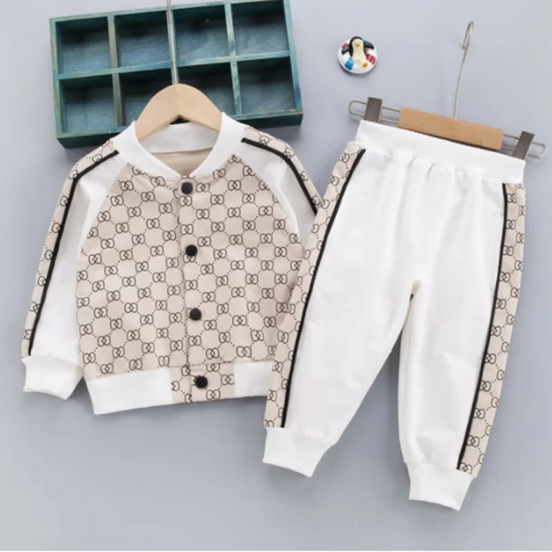 Baby boy clothing set Spring and Autumn childrens fashionable cotton jacket pants 2-piece baby sports suit set 2Y 241008