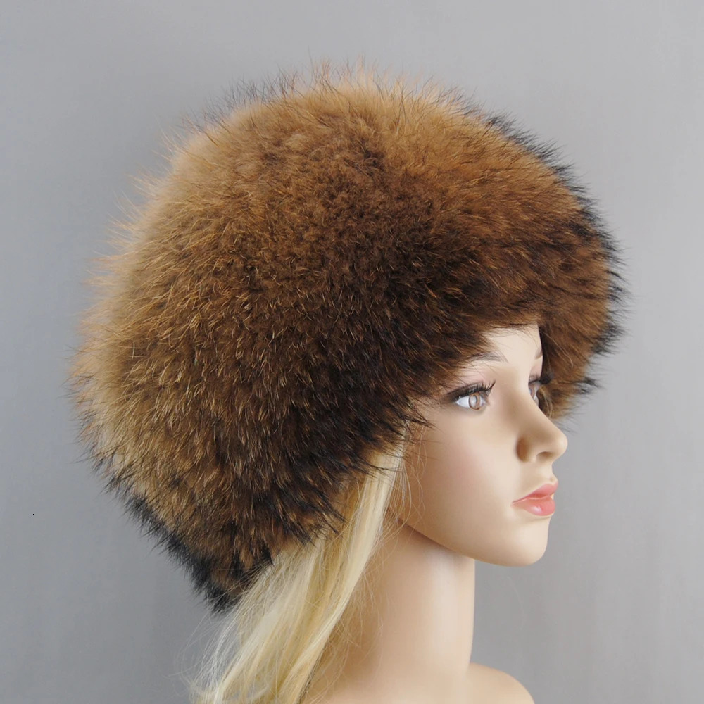 2024 Russian Style Female Round Cap Fashion Real Fur Hats Natural Fox Fur Women Winter Warm Bomber Hat Fluffy Beanies 241009