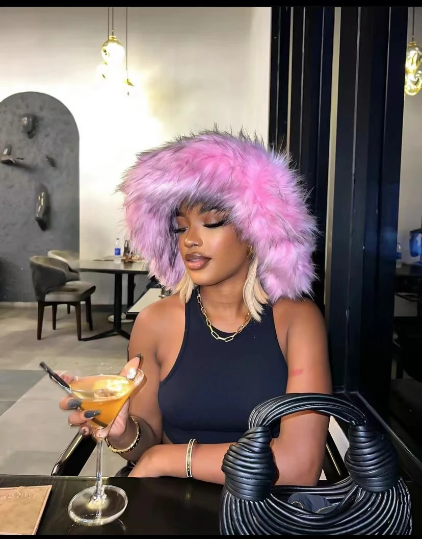 Winter Warm Plush Bucket Hat Women Oversize Earflaps Fluffy Faux Fur Hats Fashion Furry Raccoon Fur Cotton Hat Solid Color Hats 241009