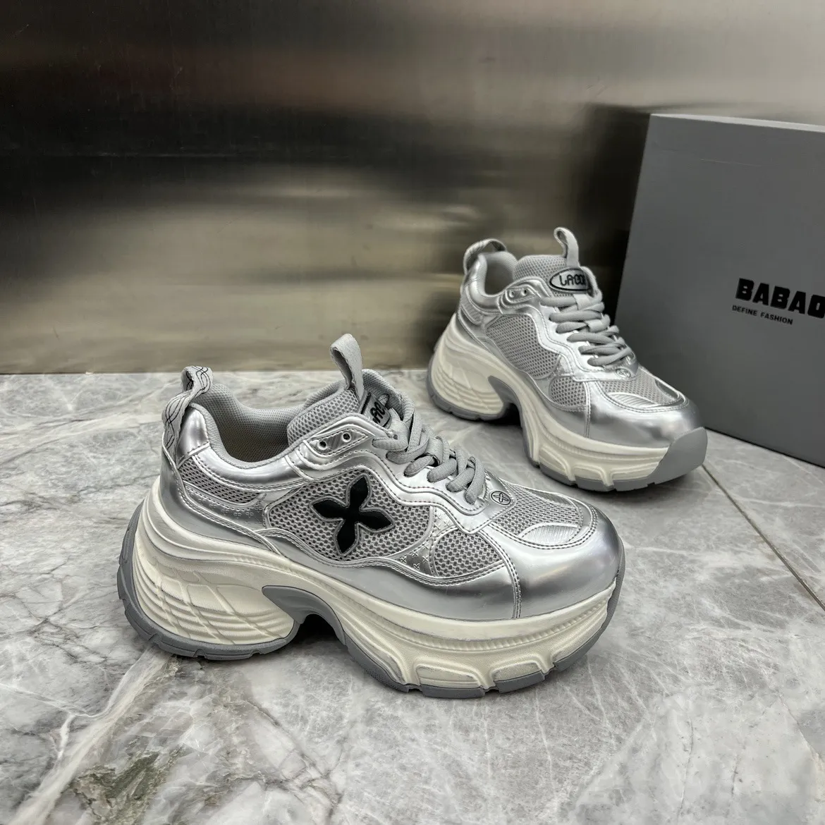 All-Match Mesh Designer Shoes Women's Spring 2024 Round Toe Platform Sole Heightened Casual Shoes Jogging Breathable Sneakers
