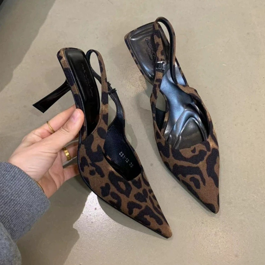 Female 2024 Autumn New High-end Leopard Print Retro Slim Toe High-heeled Shoes With Pointed Toes
