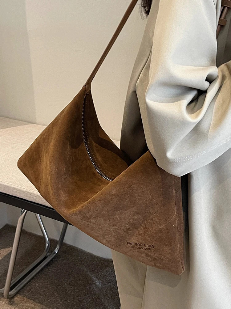 Womens Retro Suede Handbag Autumn/Winter Large Capacity Shoulder Cross Body Bag Fashion Trend Underwear Bag 241011