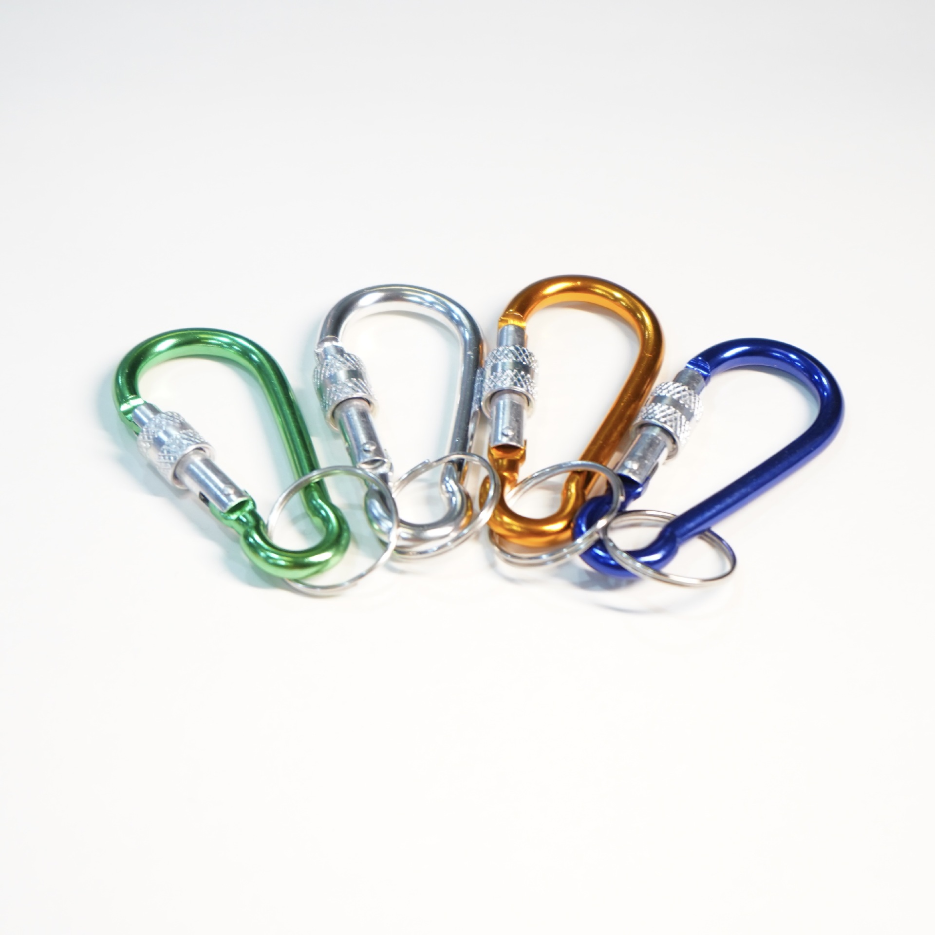 Lockable Outdoor Mounting Carabiner Secure Hook for Keychains and Packs