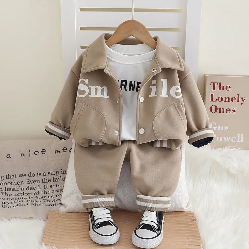 Baby boy clothing set Spring and Autumn childrens fashionable cotton jacket pants 2-piece baby sports suit set 2Y 241008