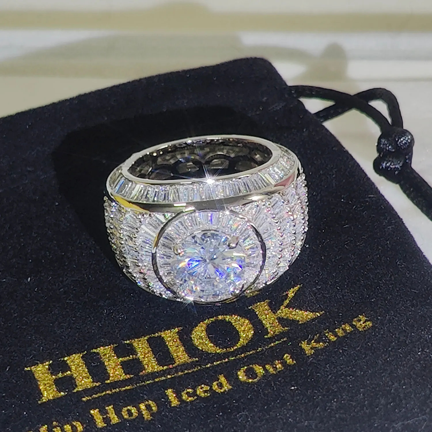Silver18k Gold Plated Cluster Hip Hop Iced Out Lab Simulated Big Diamond Micro Pave CZ Pinky Ring Jewelry for Men Women 241016