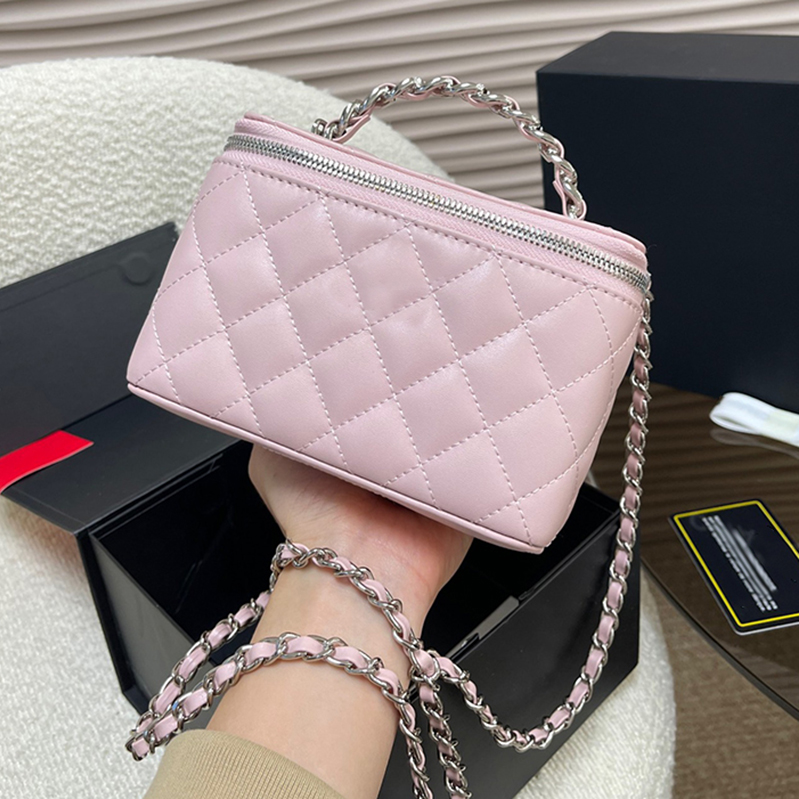 Designer Womens Makeup Bag 16cm Leather Diamond Check Silver Hardware Metal Matelasse Chain Crossbody Bags Dinner Dress Bag Mirror Purse Card Holder Sacoche Mirror