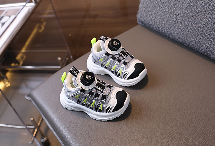 Kids Rotating Lace Shoes 2024 Autumn Winter School Shoes Boys Fashion Designer Sports Shoes Cutefeet Girls Tennis Toddler Sneakers for Children Sizes 