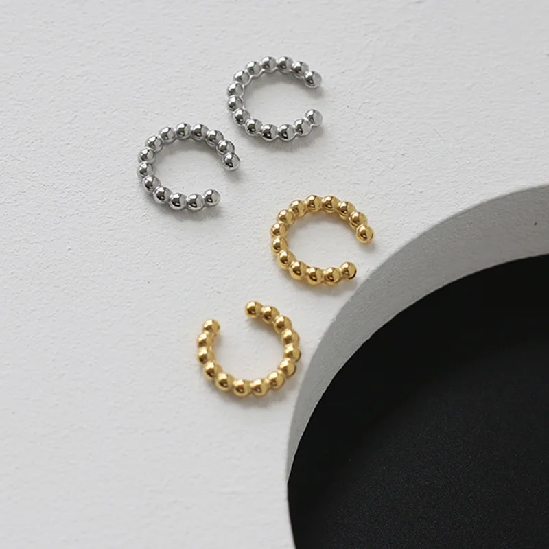 Ins Retro Stainless Steel Waterproof Beaded Cuffs Metal Texture Earbone Clip Non Perforated Clip Female Wholesale Earrings 241009
