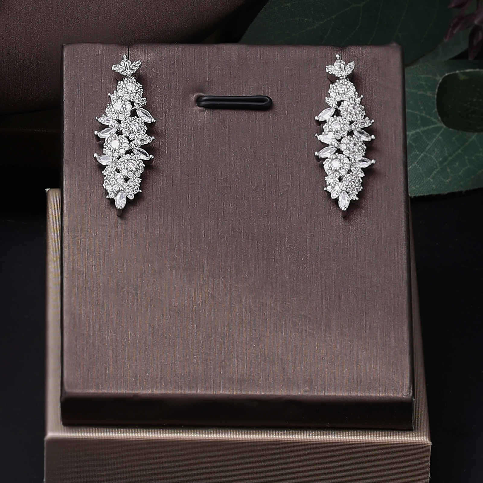 4 pieces of bride zirconia full set of womens party jewelry Dubai Nigeria CZ crystal wedding necklace set 241016