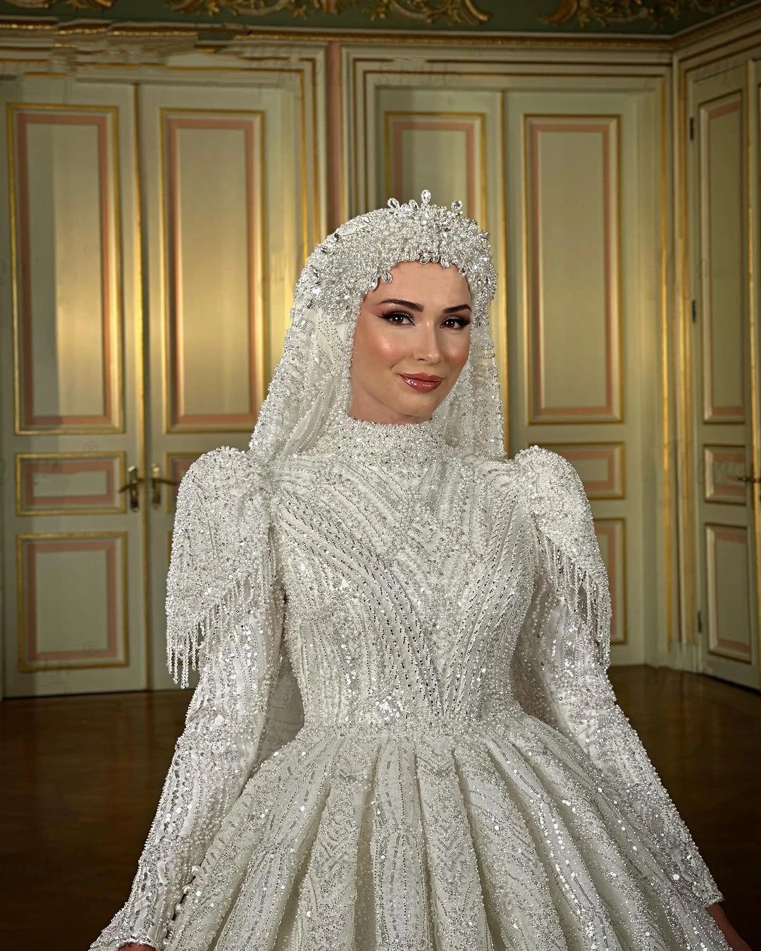 Muslim Wedding Dresses Pearls Sequins A-Line Bride Gown High Neck Beading Bridal Dress with Cape Sleeves Custom Made Sweep Train Vestidos De Novia