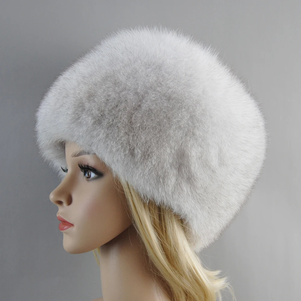 2024 Russian Style Female Round Cap Fashion Real Fur Hats Natural Fox Fur Women Winter Warm Bomber Hat Fluffy Beanies 241009