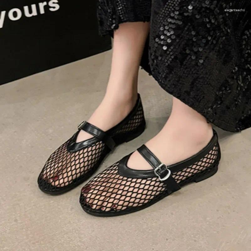 2025 S Fashion Designer Sandals Summer Mesh Hollow Women Free Shipping Flat Shallow Loafers Beach Walking Shoes Sandals For Comfort Retro