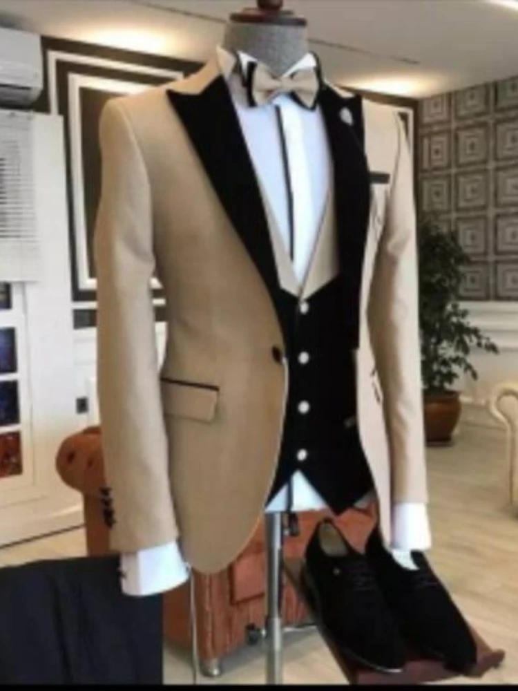 Slim Fit Italian Suit Set for Men 3 Piece Custom Jacket with Vest and Pants Peak Lapel Blazer Groom Tuxedo Wedding Party Attire