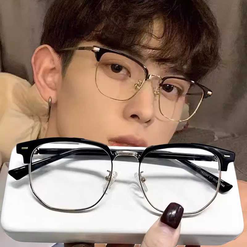 Trendy Computer Cle… - image