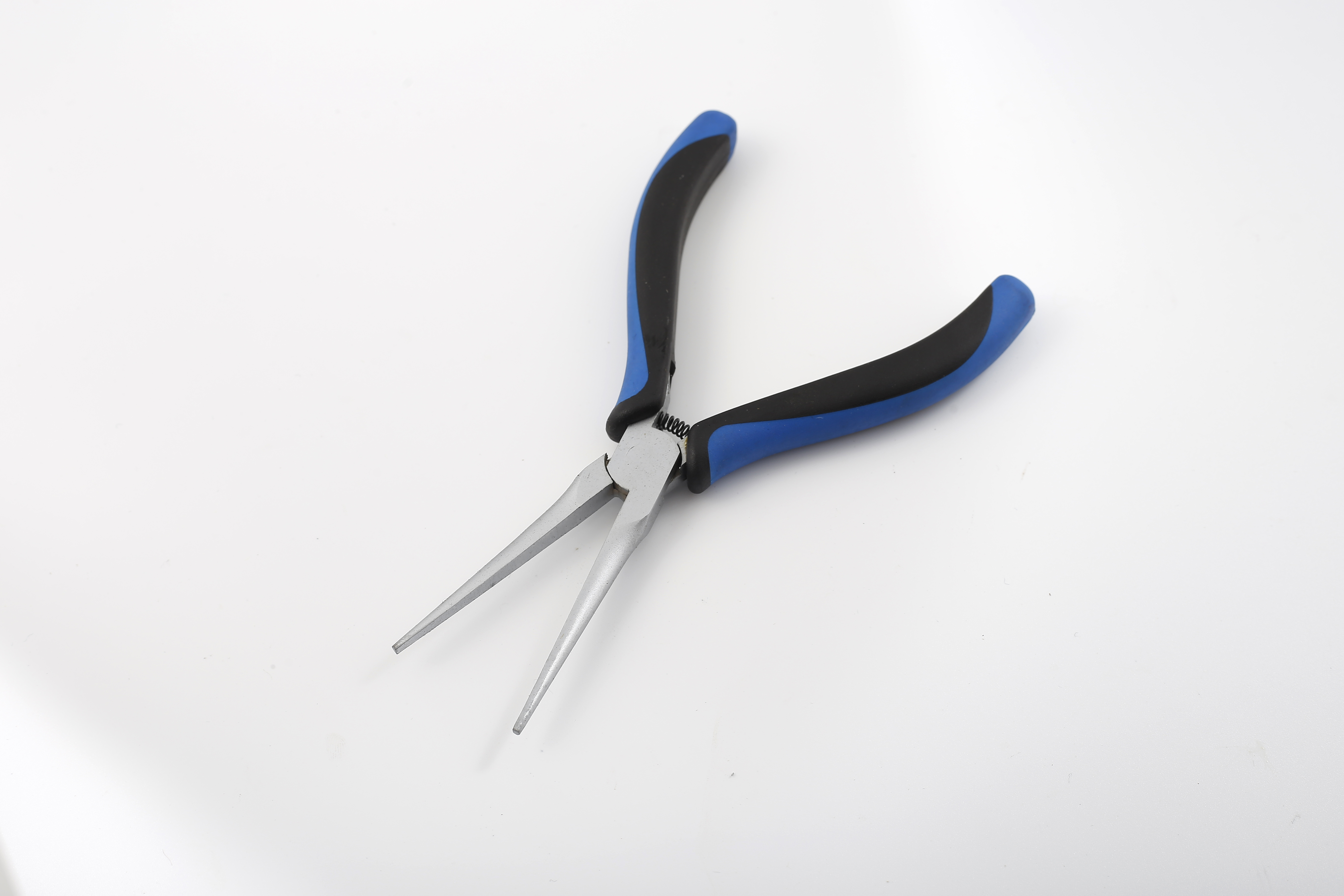 5-inch mini pliers with complete functions