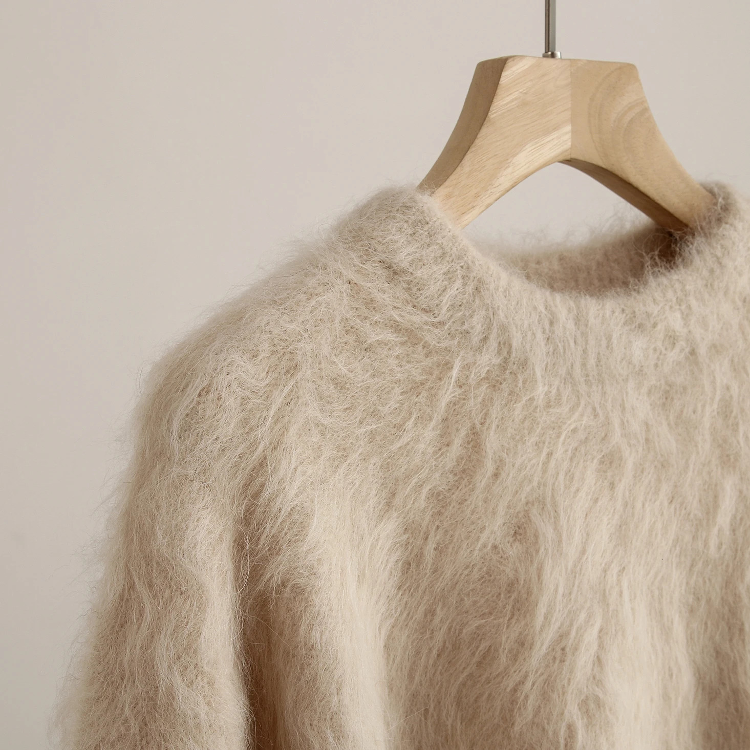 Autumn and Winter Warm Alpaca Slow Pulling Fleece Sweater Solid Knitted Womens 241015