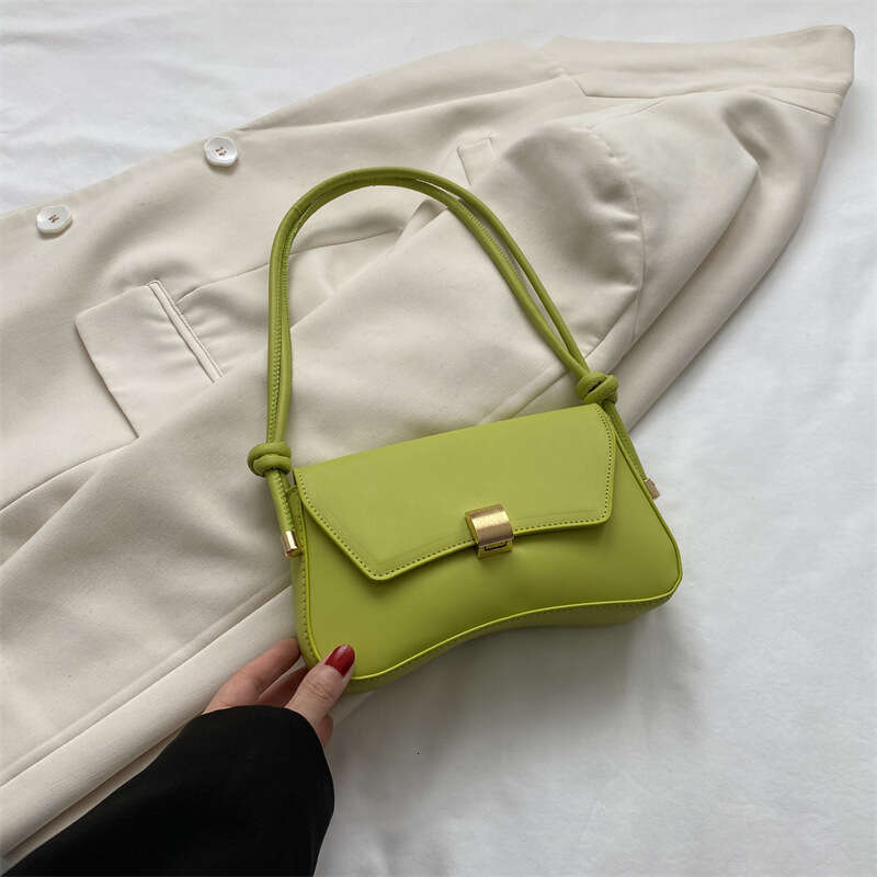 Casual small square trendy for women's autumn 2023 new item niche simple shoulder fashionable armpit bag