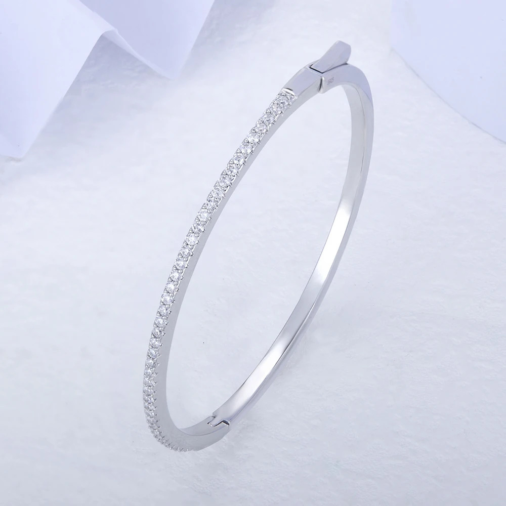 Poulisa Micro Pave S925 Closed Bracelet for Women 925 Silver Round Cut Mossan Moisa Cuff Bangle Jewels Gift Pulsera 240923