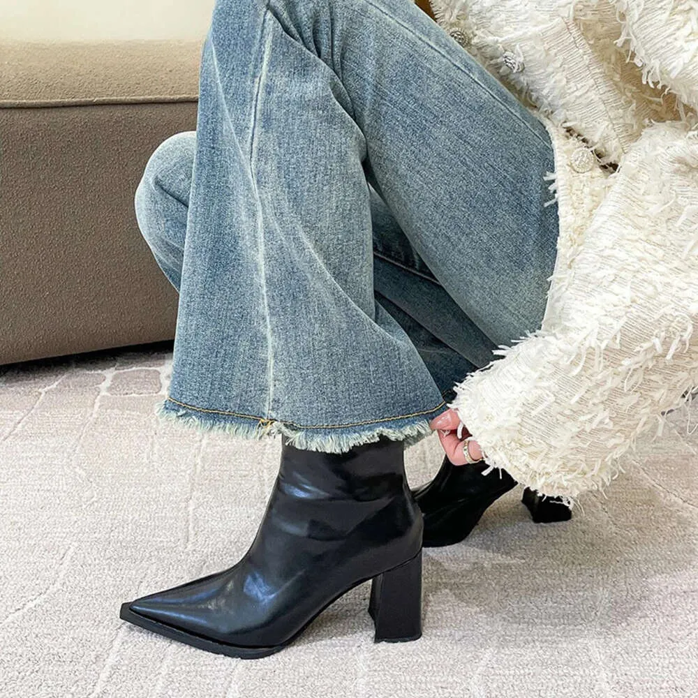 Winter Ankle Fashion Designer boot Back Zippers Pointed Toe Ladies Elegant Short Boot High Heel womens boots Footwear 241118