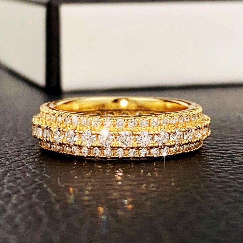 Luxury Men and Women Couple Rings Designer White Gold Zircon Ring Shiny Round Crystal Ring Wedding Party Jewelry Exquisite Gift