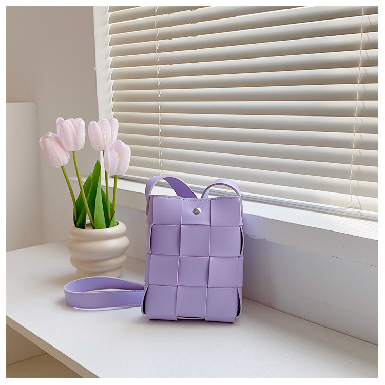 Small niche design for women new shoulder casual fashion crossbody bag, minimalist phone bag
