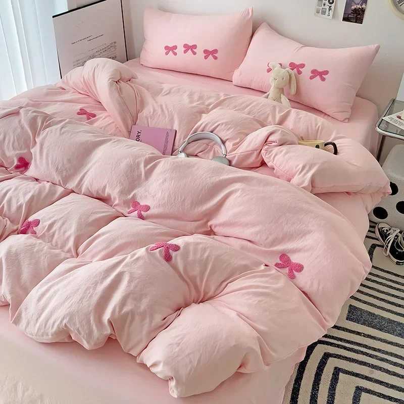 Cute pink Bow Down 3 Piece Set 3D Embroidery Bedding Set Pink bed set Comfortable Queen comforter Set Soft for girls, kids, teens xj241015