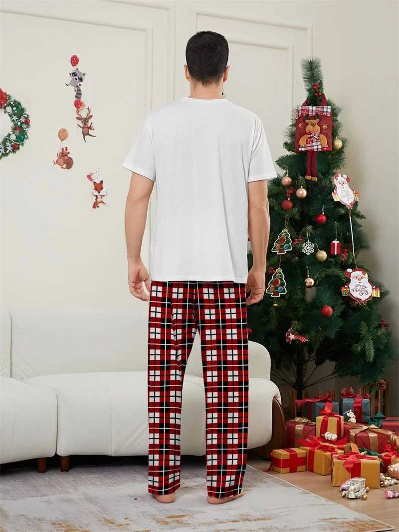 Short sleeved Christmas family matching set reindeer father mother childrens pajamas set checkered dad mom and me Christmas costume 2024 W241015