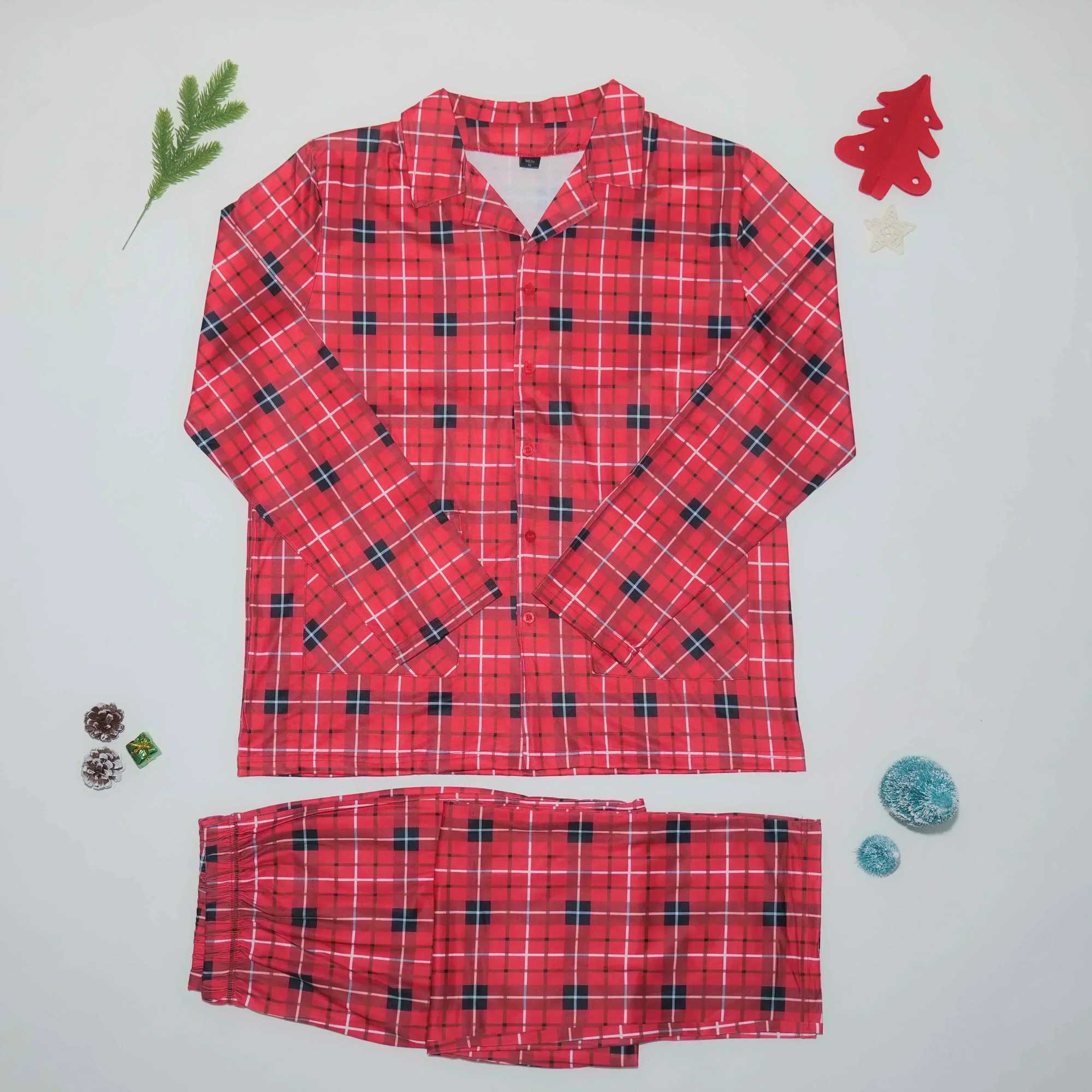 2024 New Christmas Family Appearance Plain weave Mom Dad Child Matching Pajama Set Baby Dog jumpsuit Boys and Girls Clothing Warm and Soft Pajamas W24