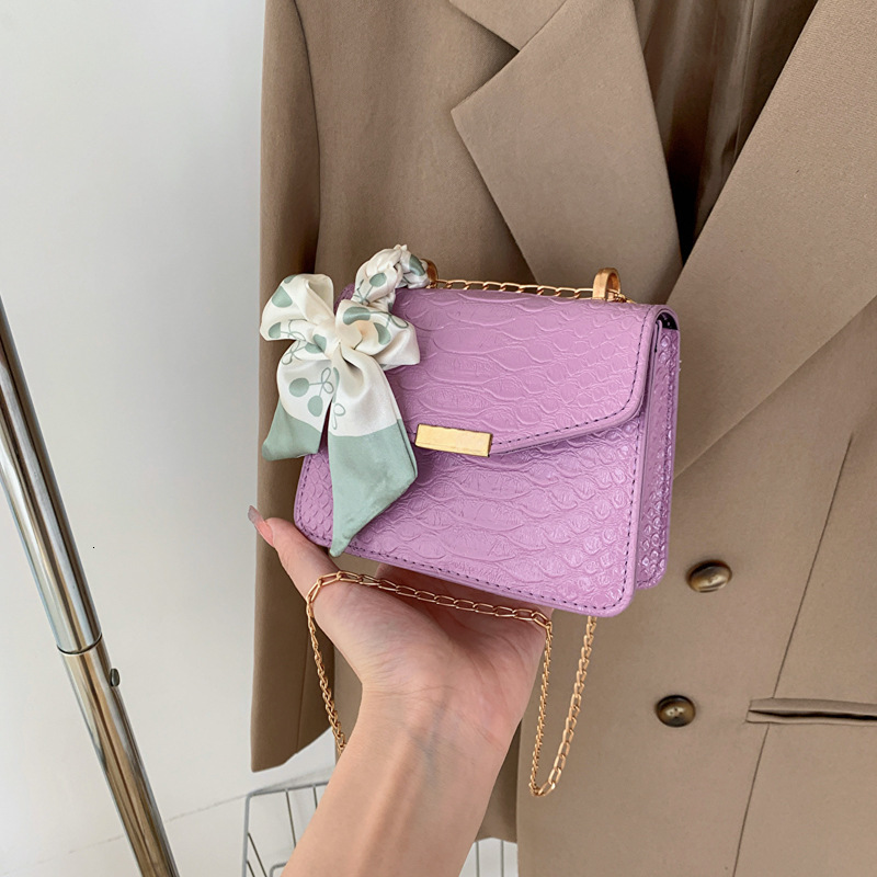 Mini solid color crossbody bag, women's autumn and winter new style, trendy texture, ribbon chain small square bag