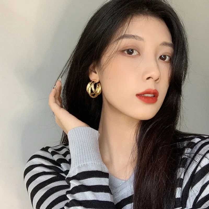 1 pair of fashionable retro C-shaped geometric earrings with temperature no ear holes ear clips for womens parties birthday gifts W241017