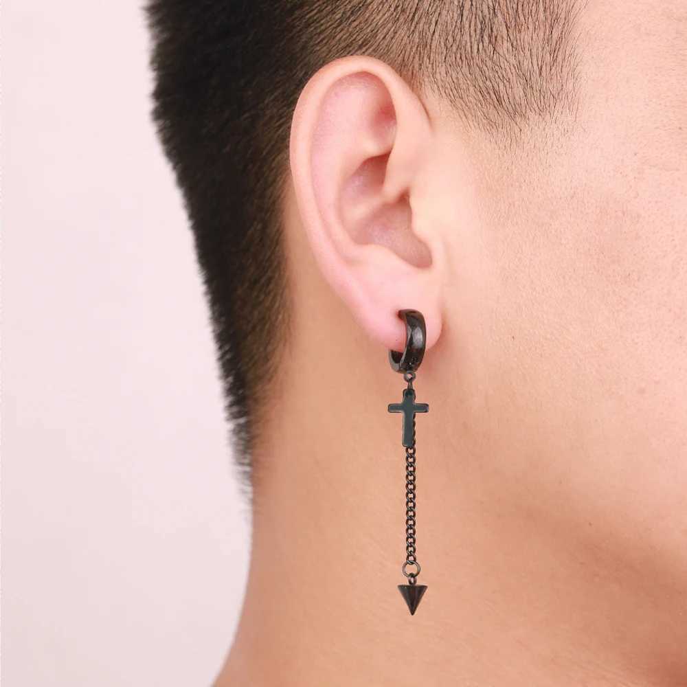 WKOUD Mens Clip Earrings Hip Hop Punk Low Allergy Titanium Steel Clip Earrings Suitable for Women Non Perforated Mens Accessories W241017