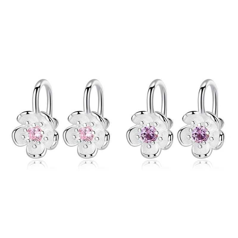 Korean style crystal cherry blossom earring clip non perforated suitable for girls parties sweet silver non perforated ear clip W241017