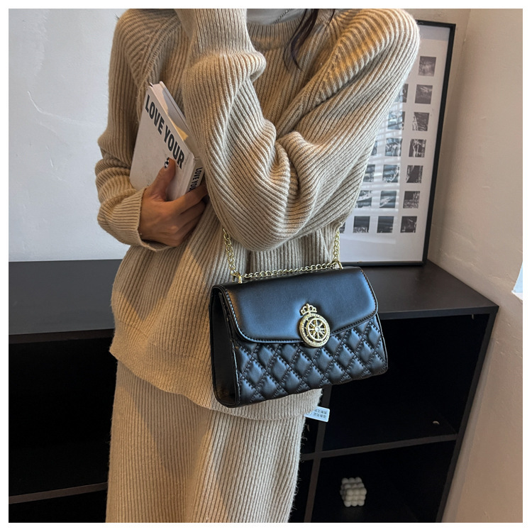 Fashionable and minimalist western-style chain autumn new item single shoulder crossbody small square women's bag temperament solid color trend